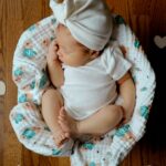 Accueillir bébé s'est avoir toutes les informations pour un post-partum doux et une rencontre joyeuse. Le mois d'or
