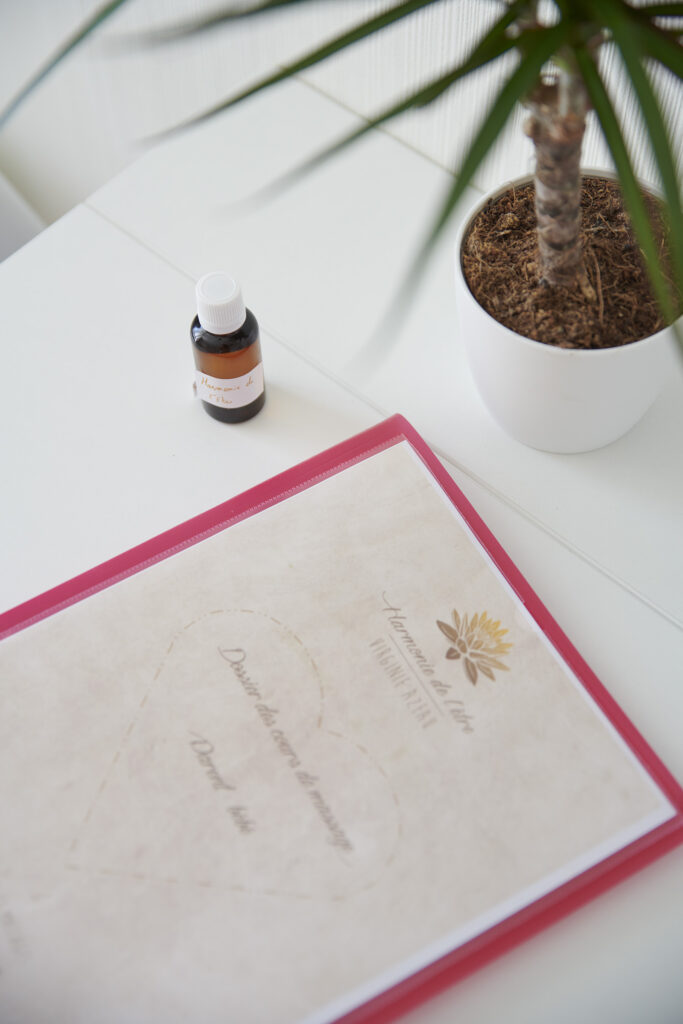 Massage bébé en présentiel et en ligne